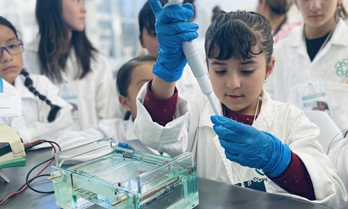 En el Cinvestav acercan a niñas a la ciencia