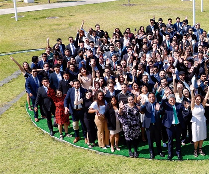 Fotografía de generación de las y los egresados 2024-2025 del Cinvestav