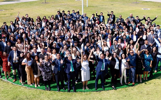 Fotografía de generación de las y los egresados 2024-2025 del Cinvestav